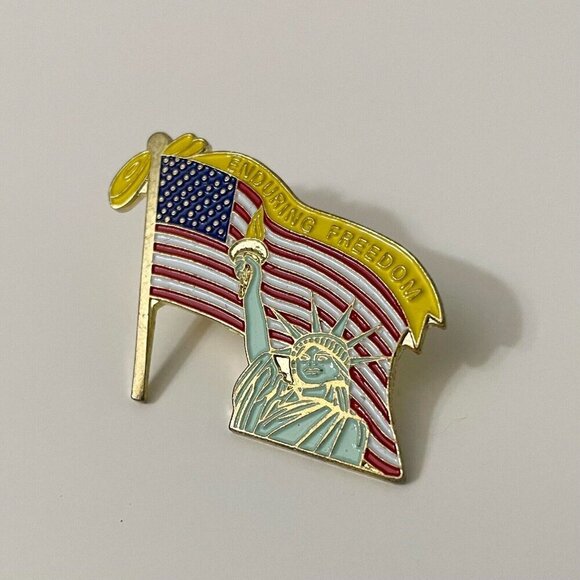 Vtg 2001 Enduring Freedom American Flag Statue Of Liberty Patriotic Lapel Pin - Picture 9 of 10